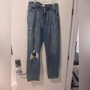 The Dad High Rise jeans from Abercrombie in size 30 curve love!